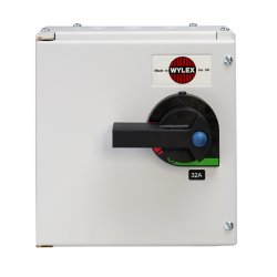 Wylex NHTPSF32 32A 3P+N Fuse Combination Unit c/w Fuses